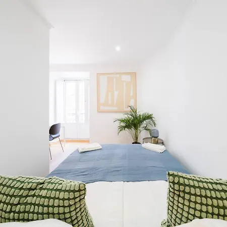 Premium 41br With Iconic Tagus Views *