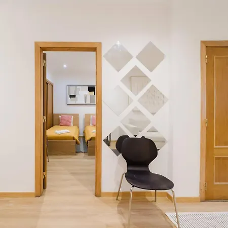 Modern 41br With Art & Tagus River Views *