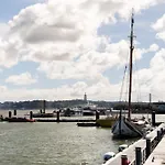 Premium 41br With Iconic Tagus Views *