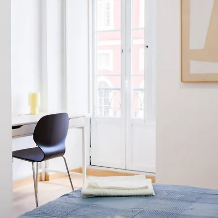 Modern 41br With Art & Tagus River Views Lisboa