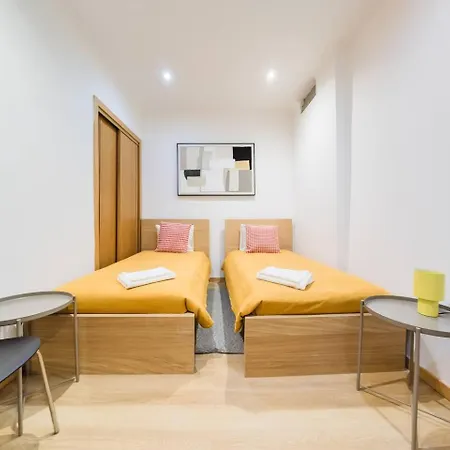 Apartment Modern 41br With Art & Tagus River Views