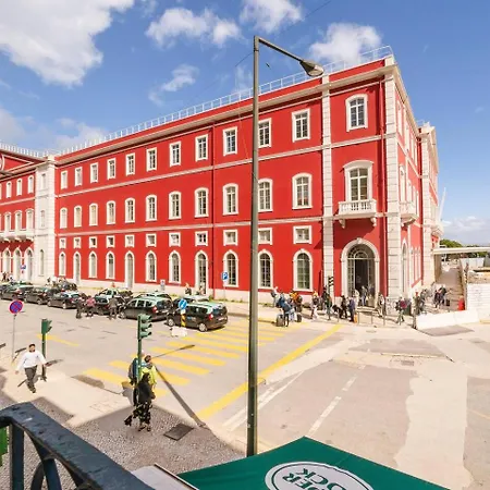 Apartment Modern 41br With Art & Tagus River Views Lissabon