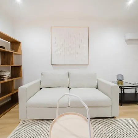 Gem 4 1br With Art & River Views
